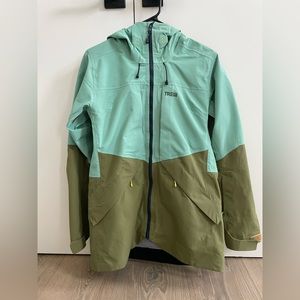 Trew Stella Ski / Snowboard Jacket - Women’s Small